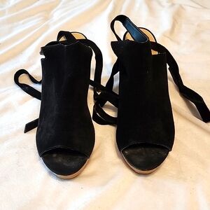 MARC FISHER black strappy platforms